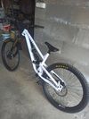 Commencal Clash 2025