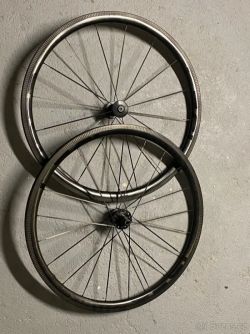 Karbonová kola Idea R35 1065g
