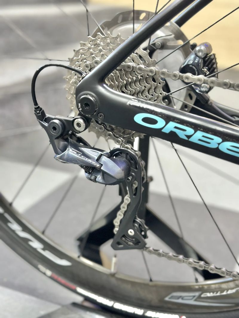 Orbea Avant vel. 47 cm | Shimano Ultegra | Fulcrum Racing Quattro Carbon | 8.11 kg