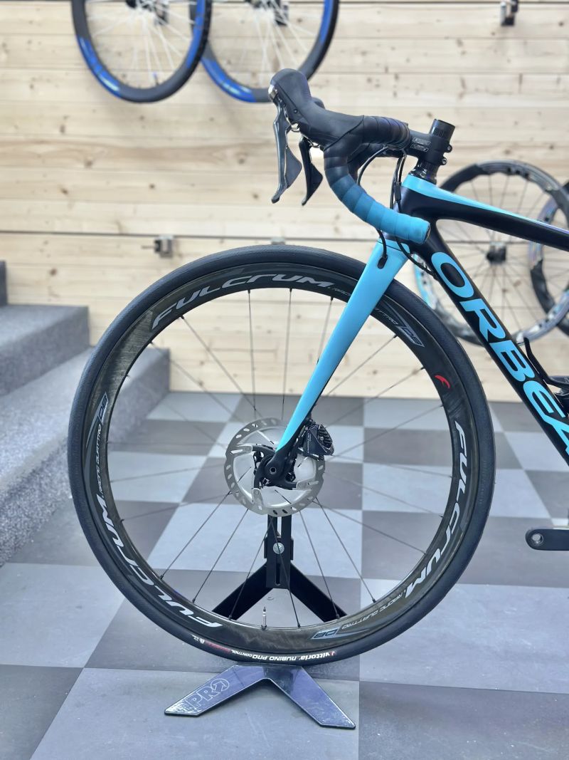 Orbea Avant vel. 47 cm | Shimano Ultegra | Fulcrum Racing Quattro Carbon | 8.11 kg