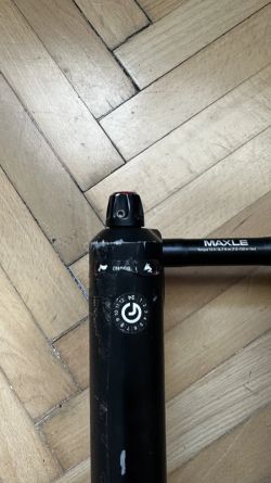 Rock Shox boxxer 