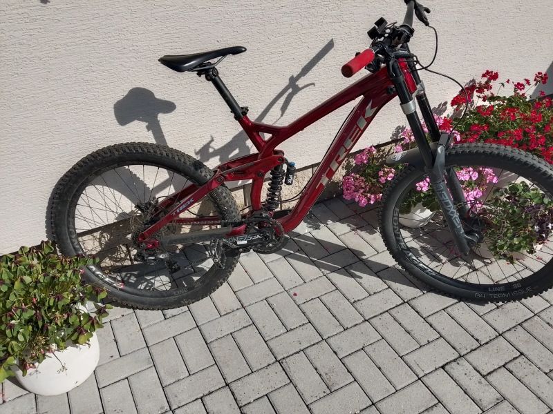 Trek Session 8