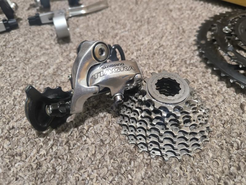 Shimano Tiagra 3x9 sada 