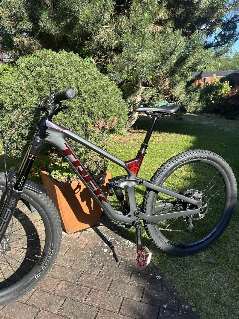 Trek Slash 9.8 XT Lithium Grey