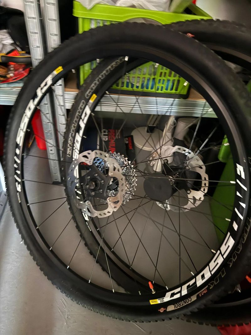 Mavic CROSS 29'