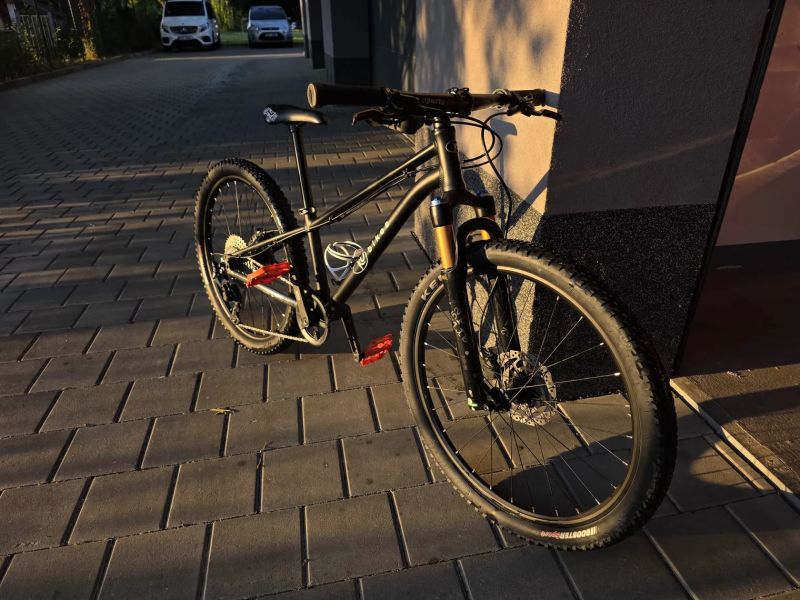 Kubikes 24S Trail Air Black