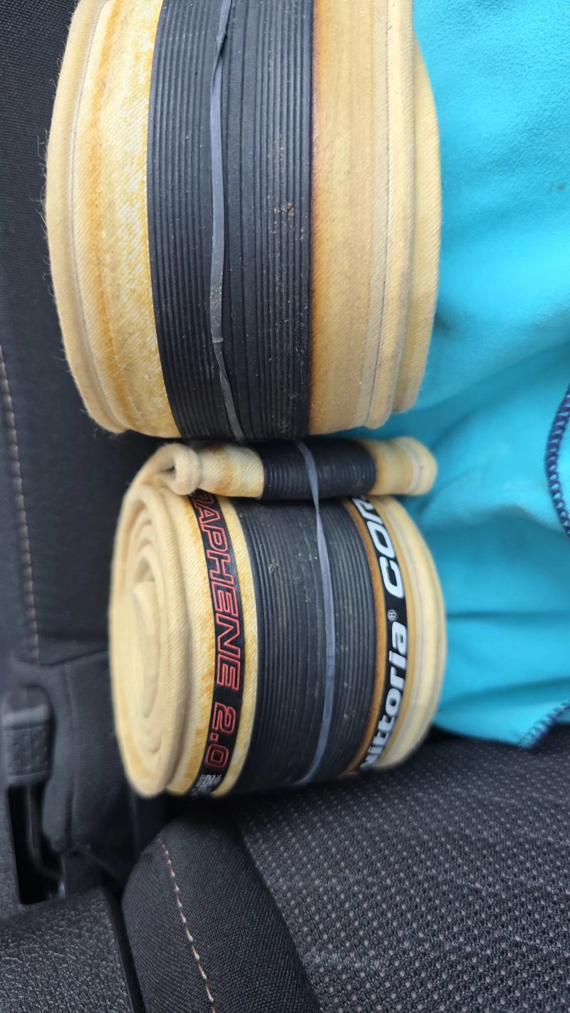 2x Vittoria corsa graphine2.0 700×25c