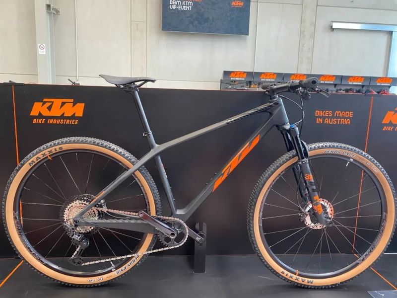 KTM Myroon Master