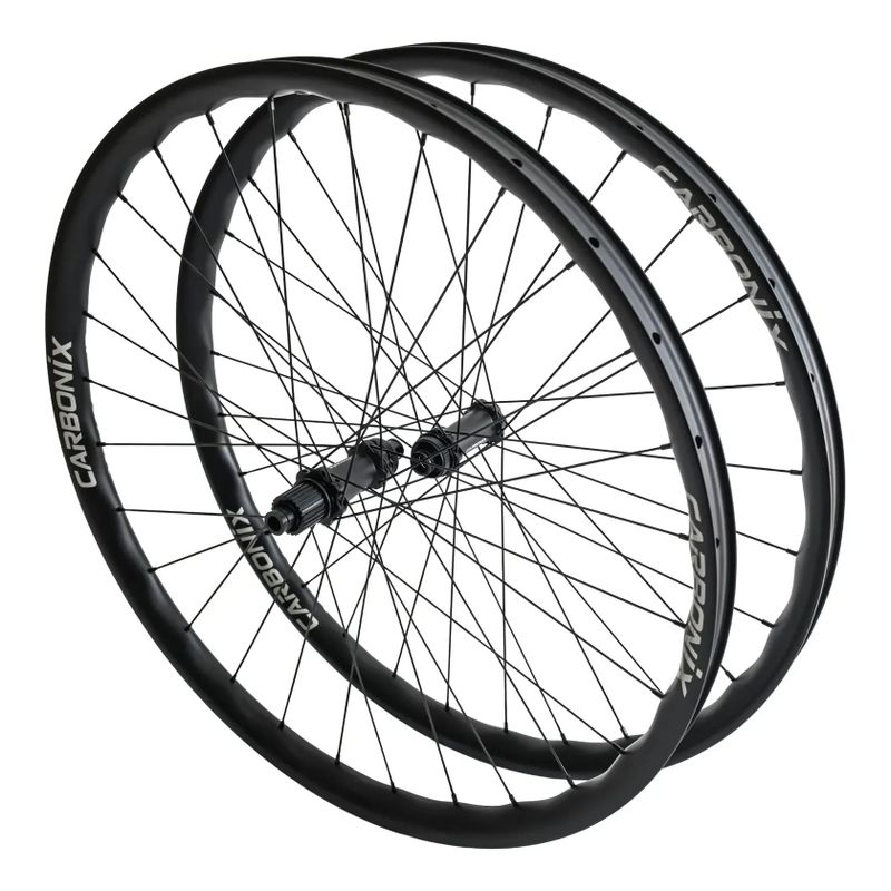 🪶 ULTRA LEHKÁ – MTB karbonová kola Carbonix WAVE 30 XC | zvlněný ráfek | Sapim CX Ray | 1280 g