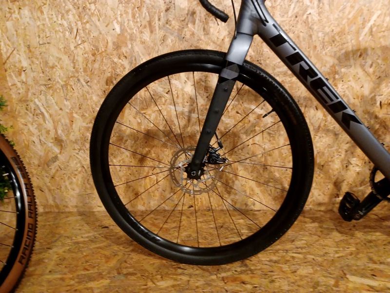 Gravel TREK Checkpoint ALR 4 MATTE GALACTIC GREY 2025, velikost rámu 56