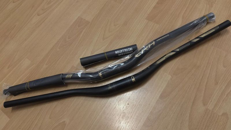 Race Face ERA 35 Carbon - NOVÉ