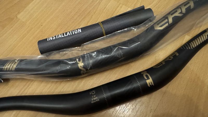 Race Face ERA 35 Carbon - NOVÉ