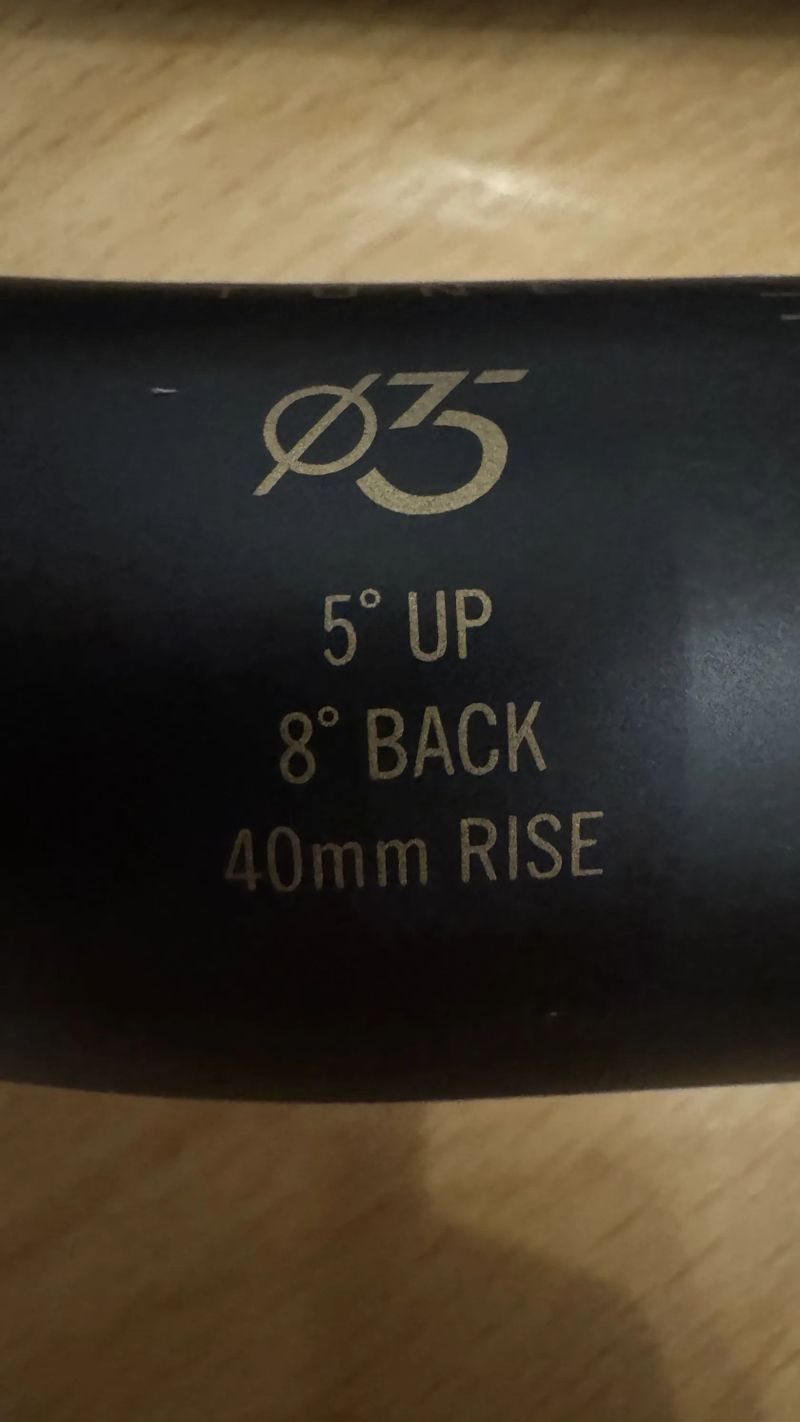 Race Face ERA 35 Carbon - NOVÉ