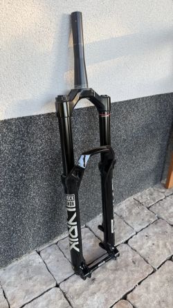 Rock Shox Lyrik Ultimate 160 mm, Charger 3 