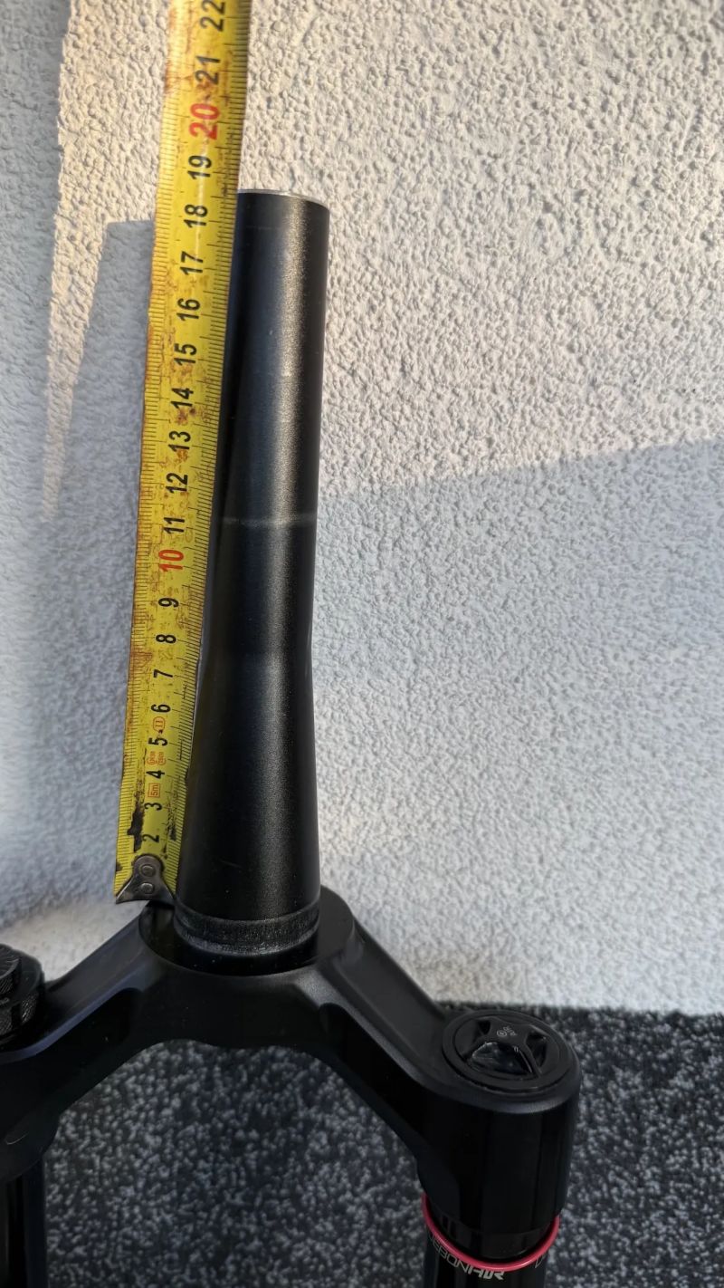 Rock Shox Lyrik Ultimate 160 mm, Charger 3 