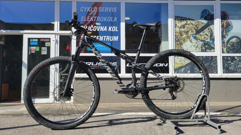 Celoodpružené karbonové kolo Specialized Epic Carbon Elite 29" 2014 vel. L