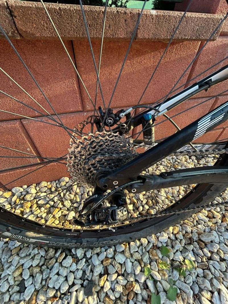 Celoodpružené karbonové kolo Specialized Epic Carbon Elite 29" 2014 vel. L