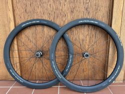 Zapletená kola Shimano DURA-ACE C50 - zánovní 