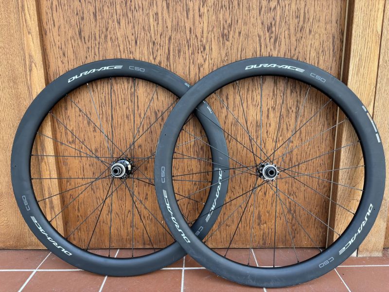 Zapletená kola Shimano DURA-ACE C50 - zánovní 