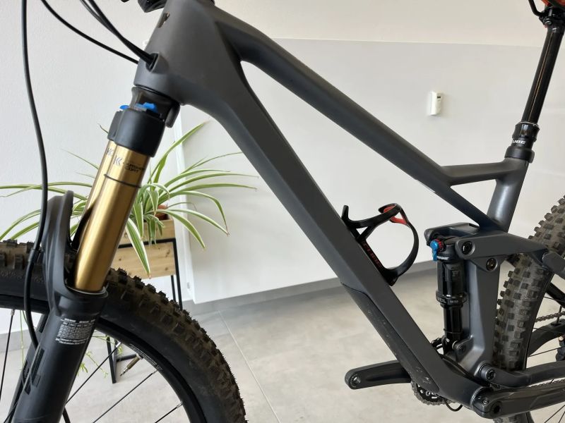 Cube Stereo 140 HPC Race M