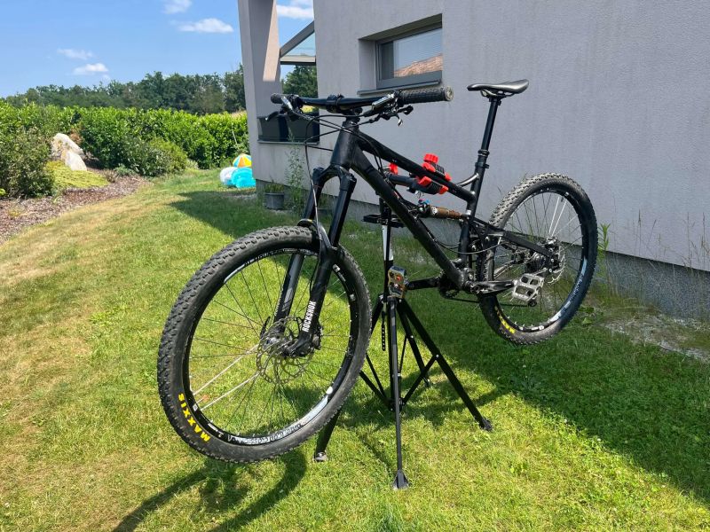 Banshee Spitfire (V2) – 27.5" – Kultovní all-mountain, vel. L