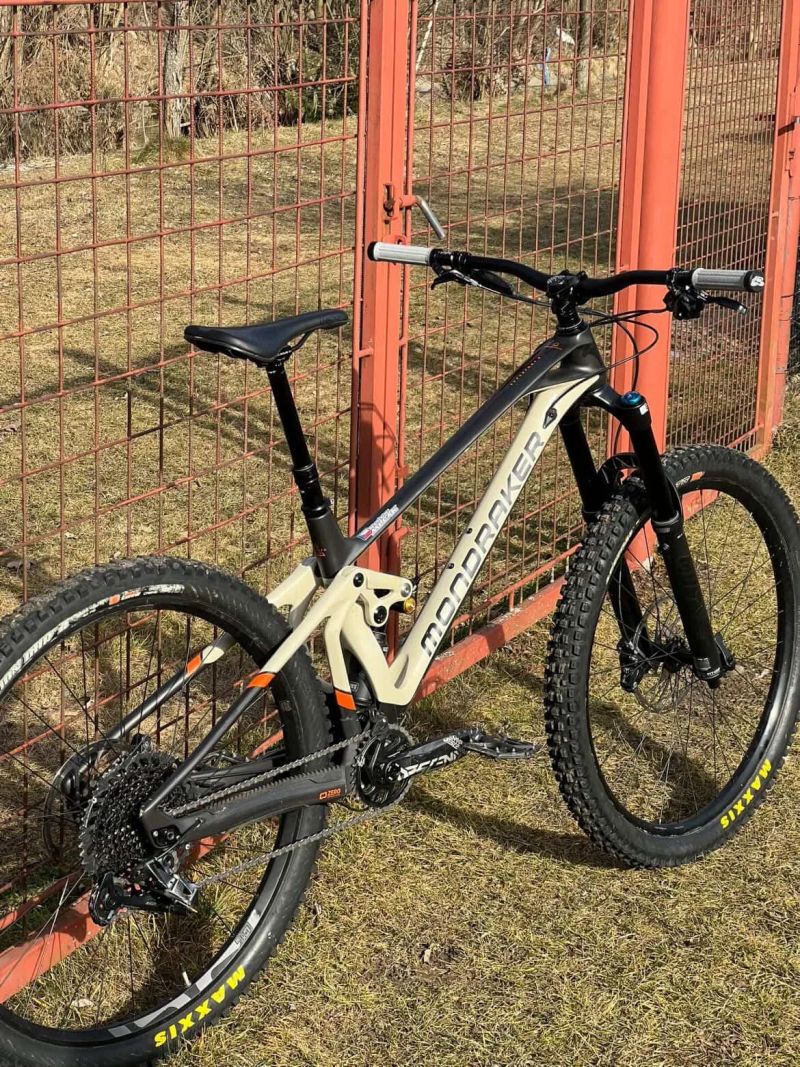 MONDRAKER SUPERFOXY CARBON R 