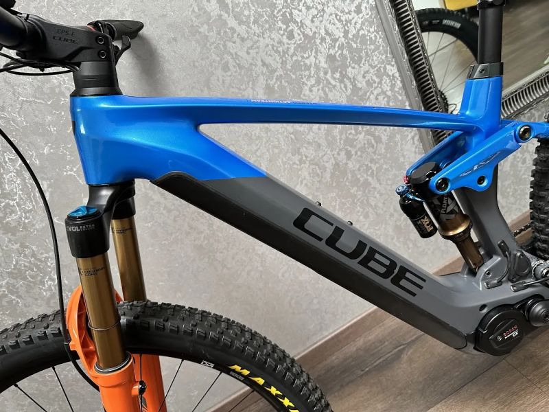 Cube Stereo Hybrid 140 HPC Action Team 750w M