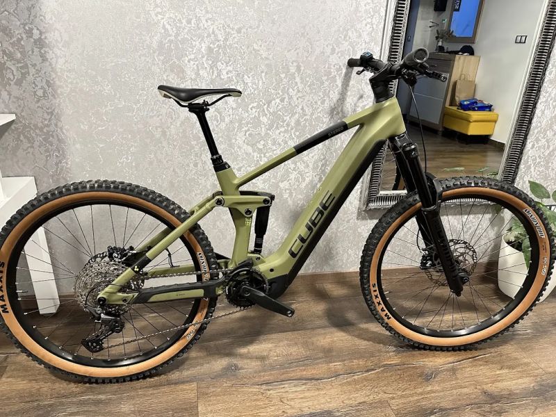 Cube Stereo Hybrid 160 Race HPC 750w olive&green M