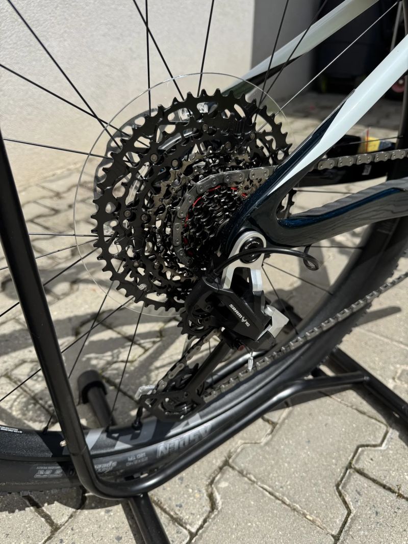 Giant GIANT Anthem Advanced SL 2