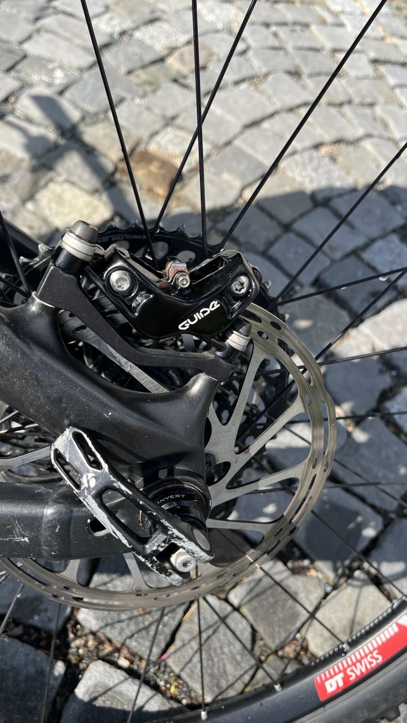 Trek Remedy 8