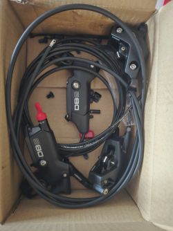 SRAM DB8