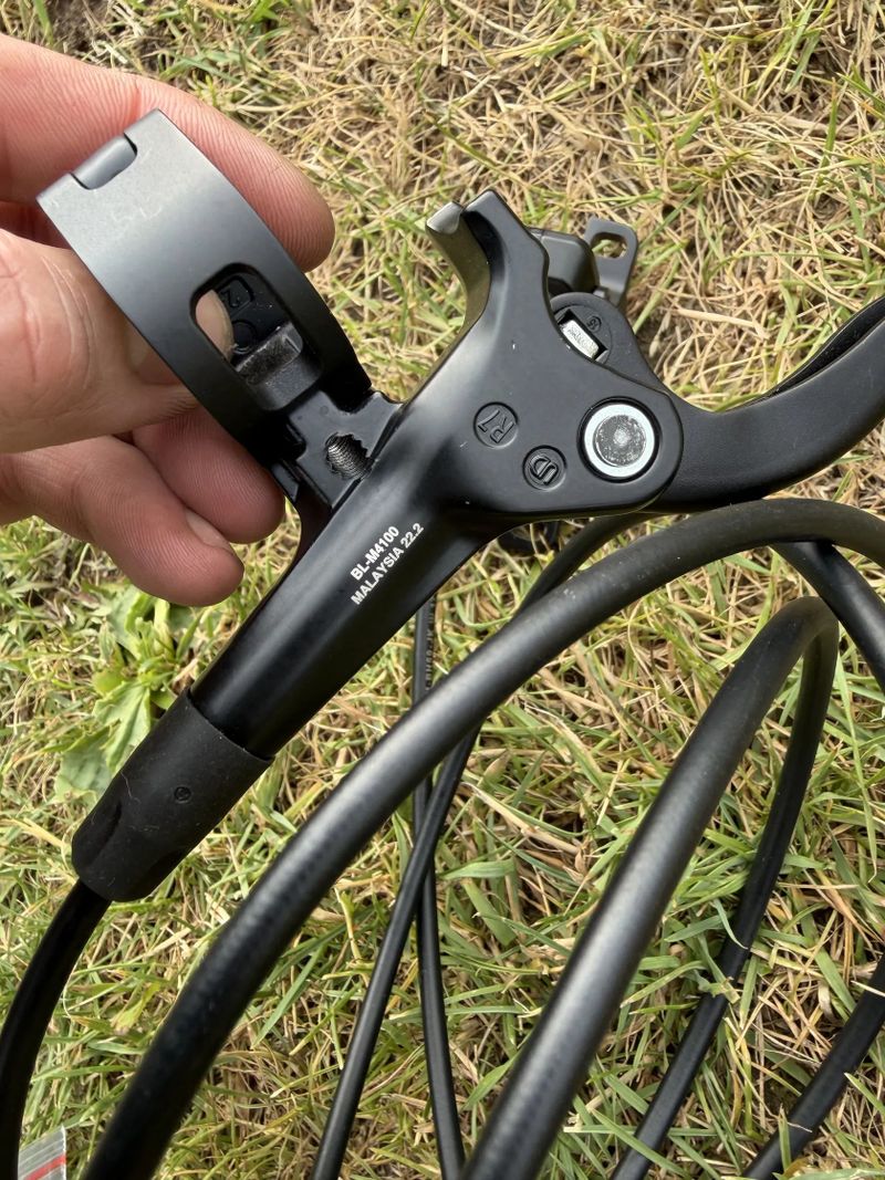Nabízím brzdy Shimano BL-4100 BR-MT410 hydraulické brzdy komplet 1000/1700 mm MTB