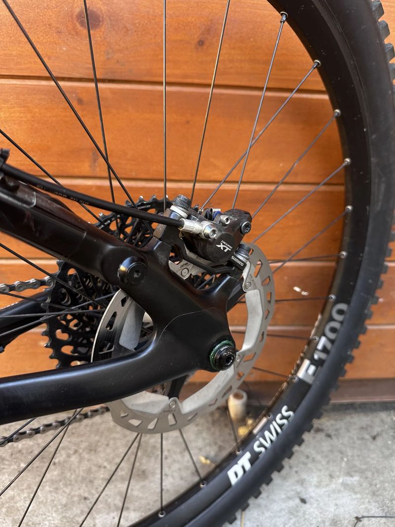 Kellys eraser 90 vel L Carbon 