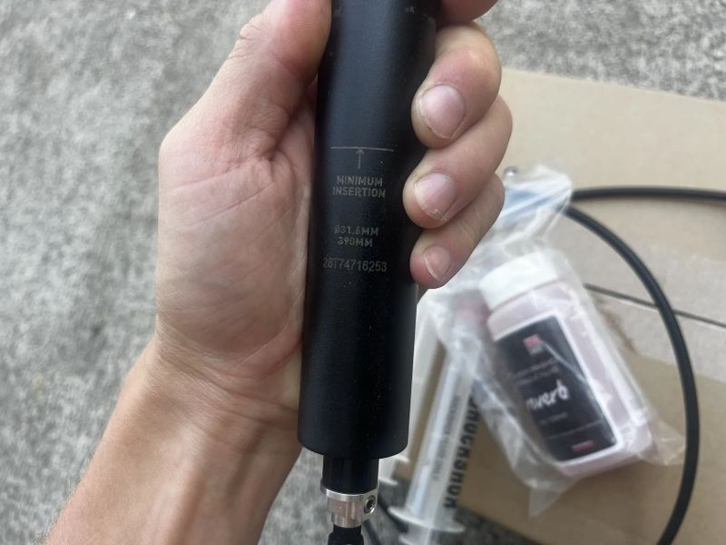 Rock Shox Reverb - 31,6mm, 390cm, 125mm zdvih