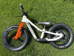 Commencal odrážedlo Ramones 14 Pure White
