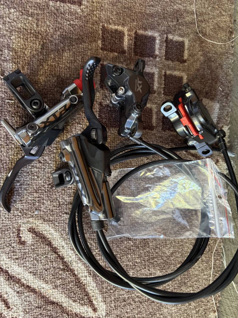 Shimano XTR 9220 + Shimano XT 8200 LV Oil 