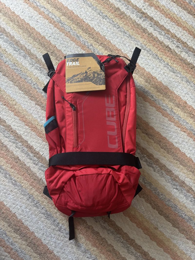 Batoh Cube Edge Trail