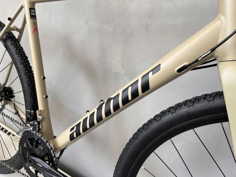 Gravel Author Aura XR4