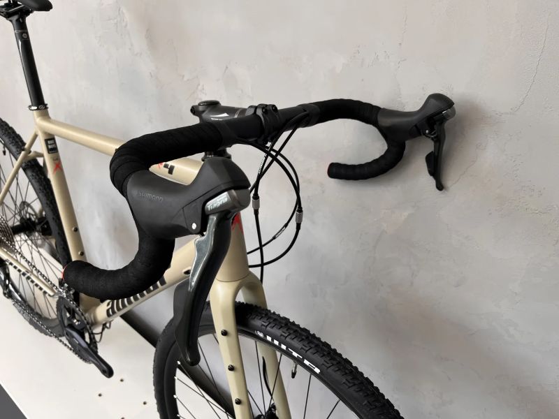Gravel Author Aura XR4