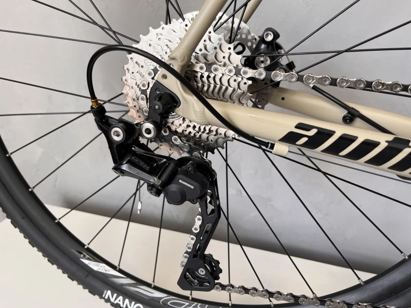 Gravel Author Aura XR4