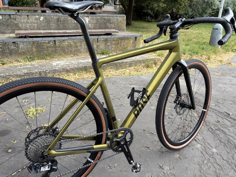 Karbonový Gravel Rose Backroad GRX 810 Di2