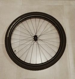 HUNT hliníková 29" XC kola váha 1517g