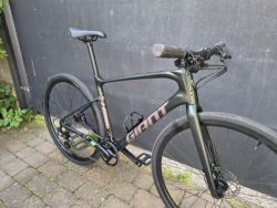 Giant FastRoad Advanced 1 2025