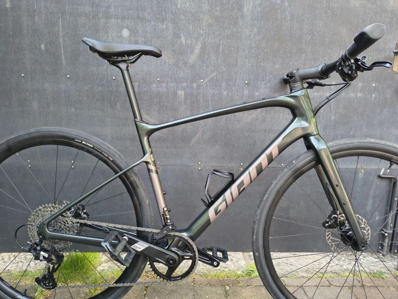 Giant FastRoad Advanced 1 2025