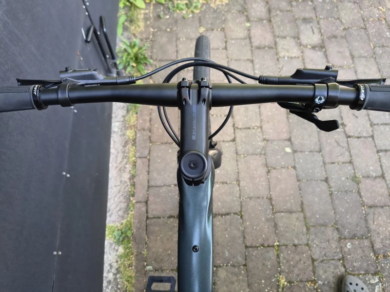 Giant FastRoad Advanced 1 2025