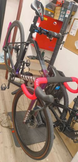 Canyon INFLITE CF SL
