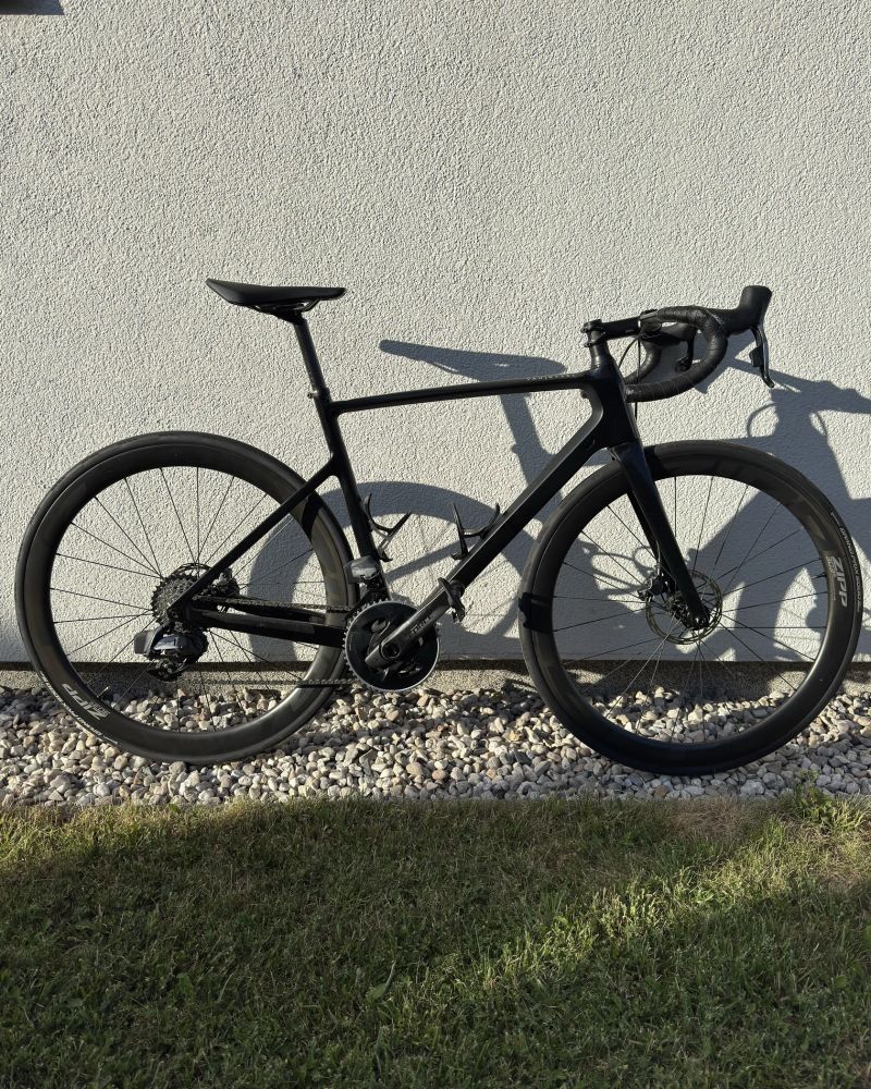 Van Rysel EDR CF Disc | SRAM Force AXS | Zipp 303 S | Vel. M