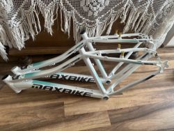 Nový rám Maxbike M506 Lady ( 26", velikost M )