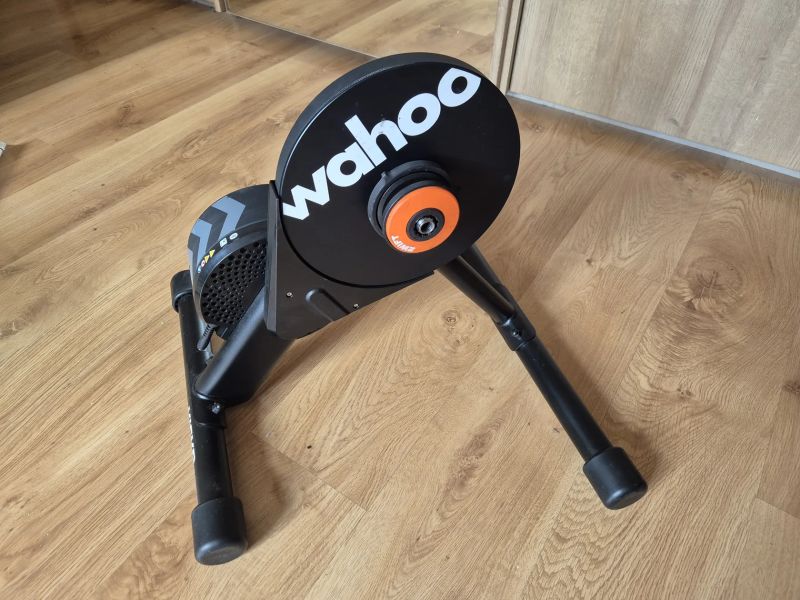Trenažer Wahoo KICKR CORE Zwift One