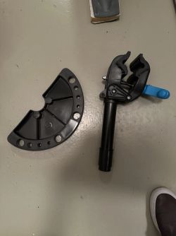Decathlon - servisni stoja takmer novy